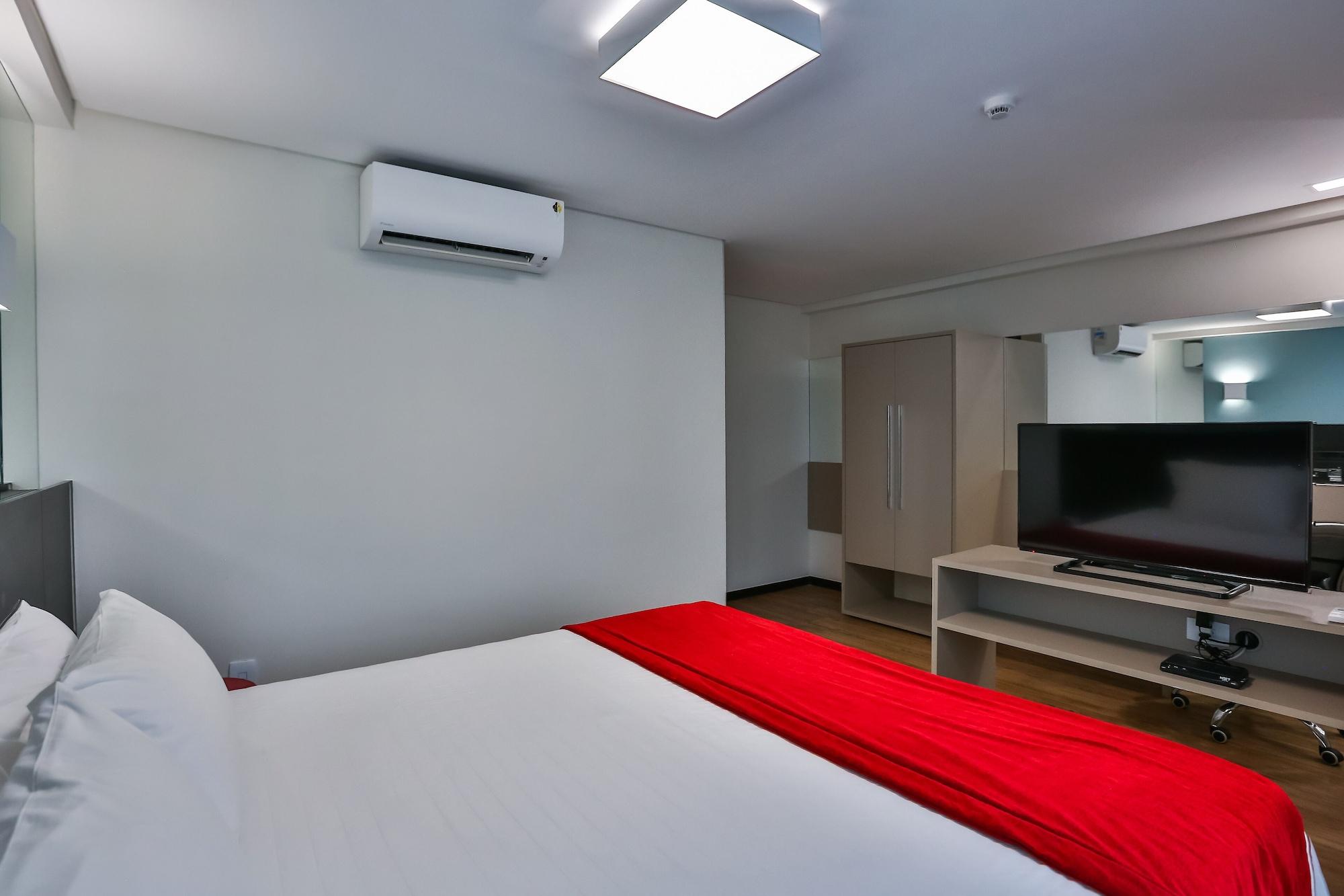 Roomo Praia De Boa Viagem Residencial Ресифи Экстерьер фото