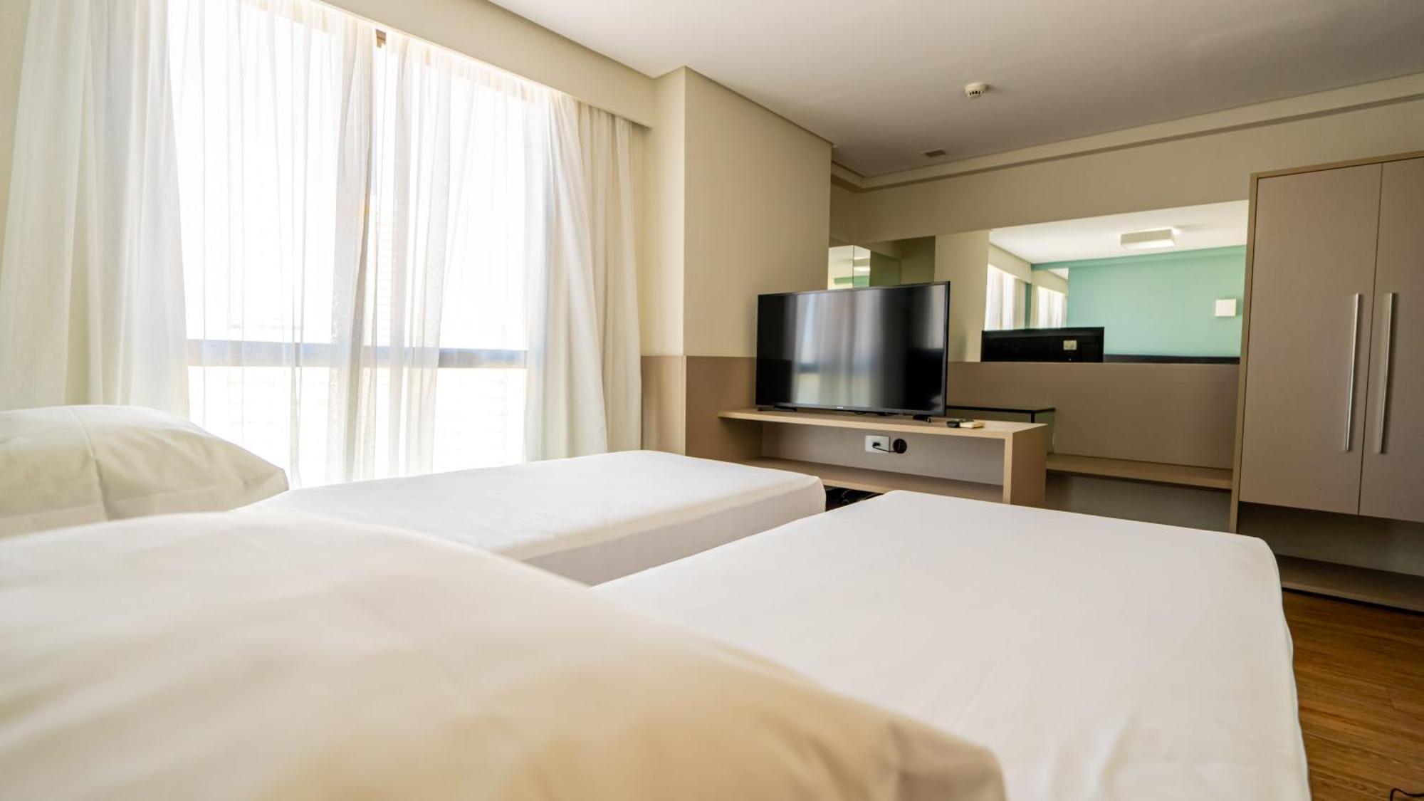 Roomo Praia De Boa Viagem Residencial Ресифи Экстерьер фото